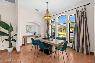 510 Lake Victoria Cir, Melbourne, FL 32940 - Photo 9