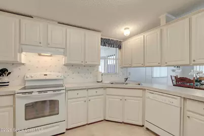 7664 Chasta Road, Micco, FL 32976 - Photo 7