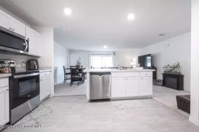 542 SW Mimosa Street SW, Palm Bay, FL 32908 - Photo 59