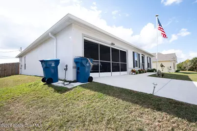 542 SW Mimosa Street SW, Palm Bay, FL 32908 - Photo 9