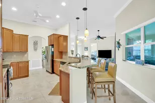 7445 36th Ct, Vero Beach, FL 32967 - Photo 11