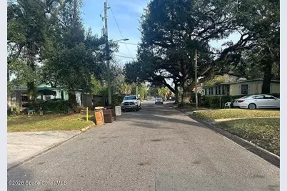 633 W 17th Street, Jacksonville, FL 32206 - Photo 5