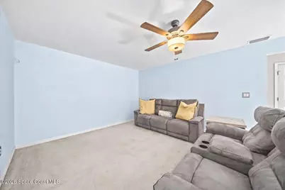 1640 Vista Lake Circle, Melbourne, FL 32904 - Photo 17