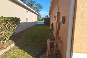 4550 Bellaluna Dr, Melbourne, FL 32904 - Photo 37