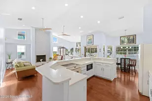 662 Rossmoor Cir, Melbourne, FL 32940 - Photo 5