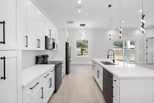 2725 Fields Ave SE, Palm Bay, FL 32909 - Photo 9