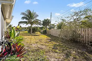 118 Christine Cir, Satellite Beach, FL 32937 - Photo 25