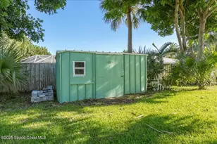 2007 Oak St, Melbourne Beach, FL 32951 - Photo 13