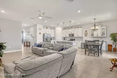 507 Veridian Circle NW, Palm Bay, FL 32907 - Photo 5