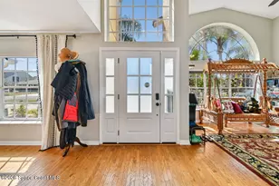 2639 Lowell Cir, Melbourne, FL 32935 - Photo 3