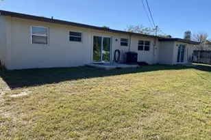 1230 Yacht Club Blvd, Indian Harbour Beach, FL 32937 - Photo 5