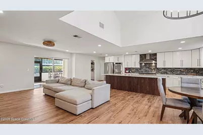 1315 Coventry Circle, Melbourne, FL 32904 - Photo 7