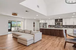 1315 Coventry Cir, Melbourne, FL 32904 - Photo 7