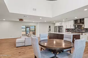 1315 Coventry Cir, Melbourne, FL 32904 - Photo 9