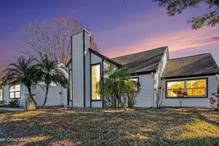 1315 Coventry Cir, Melbourne, FL 32904 - Photo 3