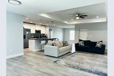 379 Wilton Avenue SW, Melbourne, FL 32908 - Photo 3