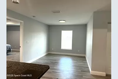 379 Wilton Avenue SW, Melbourne, FL 32908 - Photo 9