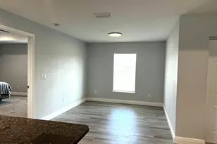 379 Wilton Ave SW, Melbourne, FL 32908 - Photo 9