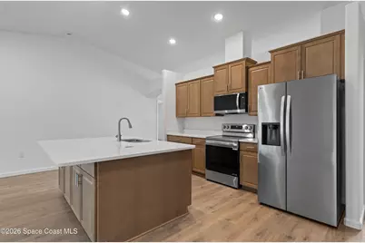 341 Christmas Avenue SE, Palm Bay, FL 32909 - Photo 13