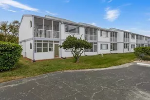 522 Beach Park Ln, Cape Canaveral, FL 32920 - Photo 3