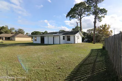 711 Kempten Street NW, Palm Bay, FL 32907 - Photo 5