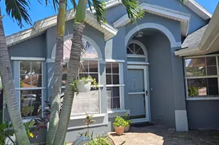 3904 St Armens Cir, Melbourne, FL 32934 - Photo 3