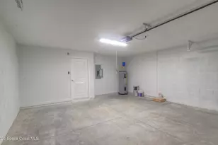 1048 Hunt St NW, Palm Bay, FL 32907 - Photo 11