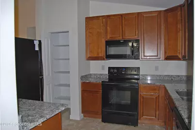 1048 Hunt Street NW, Palm Bay, FL 32907 - Photo 3