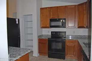 1048 Hunt St NW, Palm Bay, FL 32907 - Photo 3