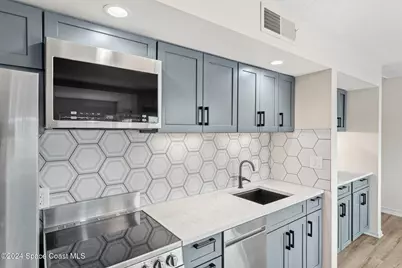 1209 E New Haven Avenue #301, Melbourne, FL 32901 - Photo 13