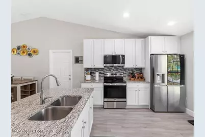 587 Plumbago Road NW, Palm Bay, FL 32907 - Photo 17