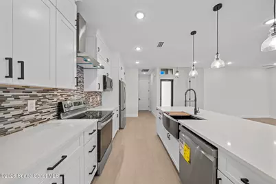 797 Tejon Avenue SW, Palm Bay, FL 32908 - Photo 9