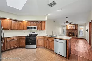 2001 Thistle Dr, Melbourne, FL 32935 - Photo 13