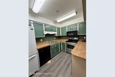 1670 S Park Avenue, Titusville, FL 32780 - Photo 3