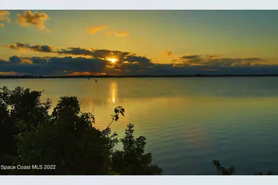 5241 N Highway 1 Highway, Palm Beach Shores, FL 32940 - Photo 1