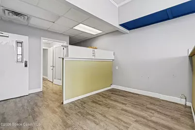 811 E Hibiscus Boulevard, Melbourne, FL 32901 - Photo 9