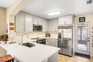 1010 Luminary Cir, Melbourne, FL 32901 - Photo 3