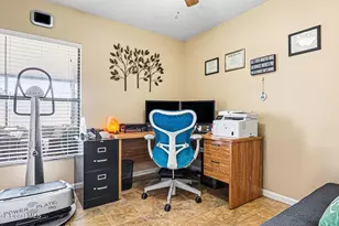 1010 Luminary Cir, Melbourne, FL 32901 - Photo 9