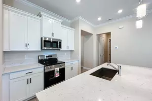 821 Antibes Ct NW, Palm Bay, FL 32907 - Photo 9