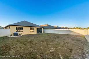 471 Old Country Rd S E, Palm Bay, FL 32909 - Photo 33