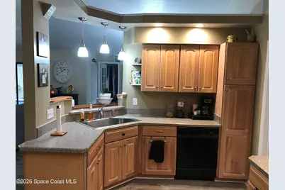 594 Pine Forest Court, Melbourne, FL 32940 - Photo 7