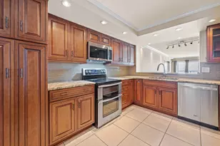 995 N Hwy A1A, Indialantic, FL 32903 - Photo 9