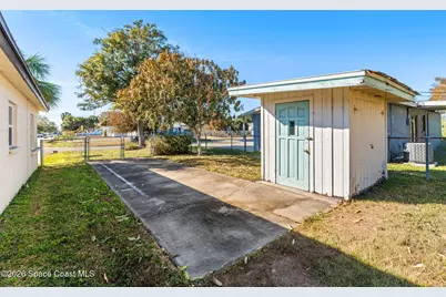 1045 Collins Street, Melbourne, FL 32935 - Photo 21