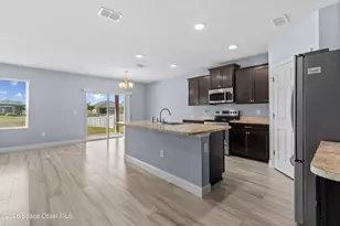 402 Moray Dr SW, Palm Bay, FL 32908 - Photo 7