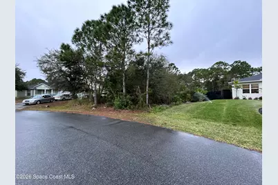 887 Titan Road SE, Palm Bay, FL 32909 - Photo 5