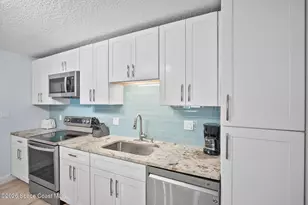 299 E Central Blvd, Cape Canaveral, FL 32920 - Photo 11