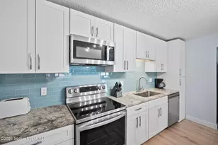 299 E Central Blvd, Cape Canaveral, FL 32920 - Photo 11