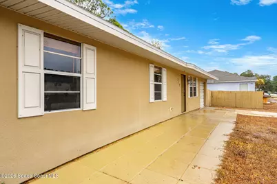 215 Hagerstown Street SW, Palm Bay, FL 32908 - Photo 9