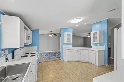 926 Laurel Circle, Barefoot Bay, FL 32976 - Photo 11