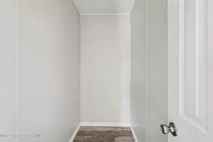 926 Laurel Cir, Barefoot Bay, FL 32976 - Photo 27